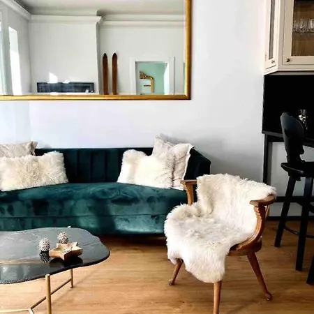 Apartment Brand-new, W/ Views *